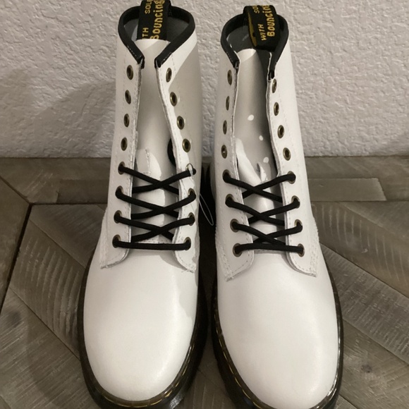 Dr. Martens Zavala Combat Boots Women's, size 8 - Picture 10 of 10